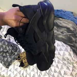 Black Nike huaraches 11.5 8/10 condition